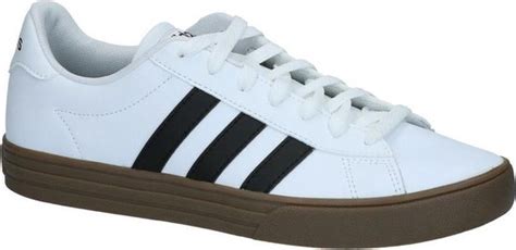 witte sneakers adidas daily 2.0